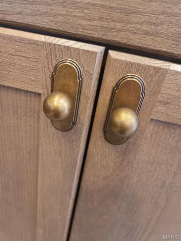 $285,500 | 301 Columbus Street, La Belle, MO 63447