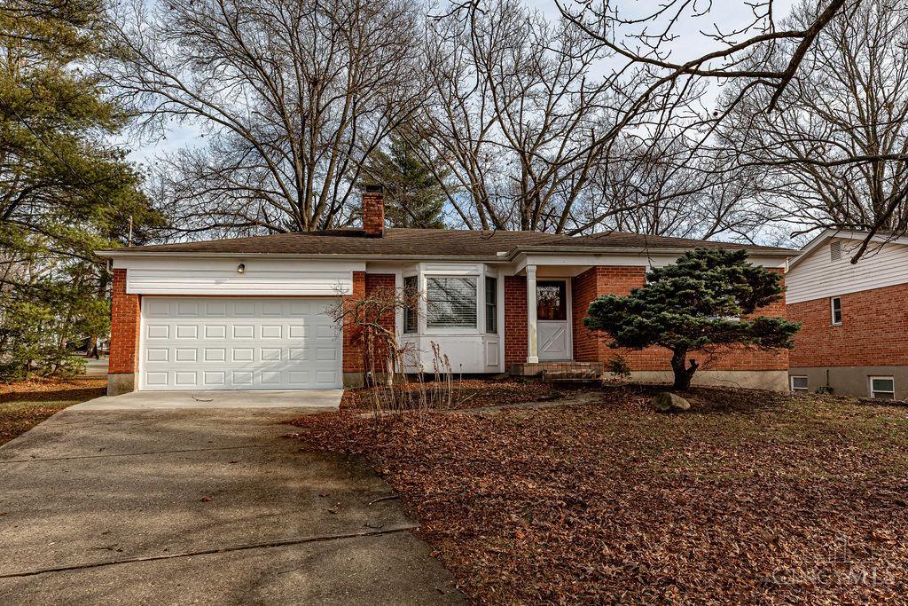 6670 Gaines Road Cincinnati, OH 45247 - Photo 1 of 40