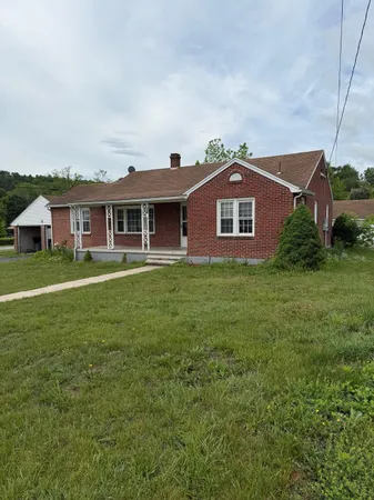$150,000 | 56 Church Street, Craigsville, VA 24430