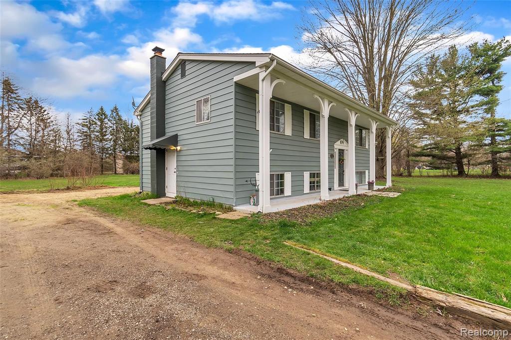 5190 North Fleming Road Fowlerville, MI 48836 - Photo 4 of 38