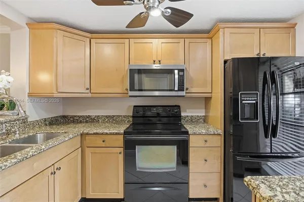$279,500 | 2379 Southwest 15th Street, Unit 107, Deerfield Beach, FL 33442