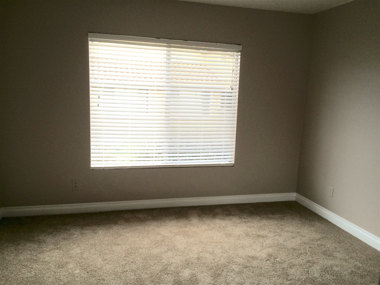 854 South Rancho Santa Fe Road San Marcos, CA 92078 - Photo 13 of 25 This unit includes two masters.
