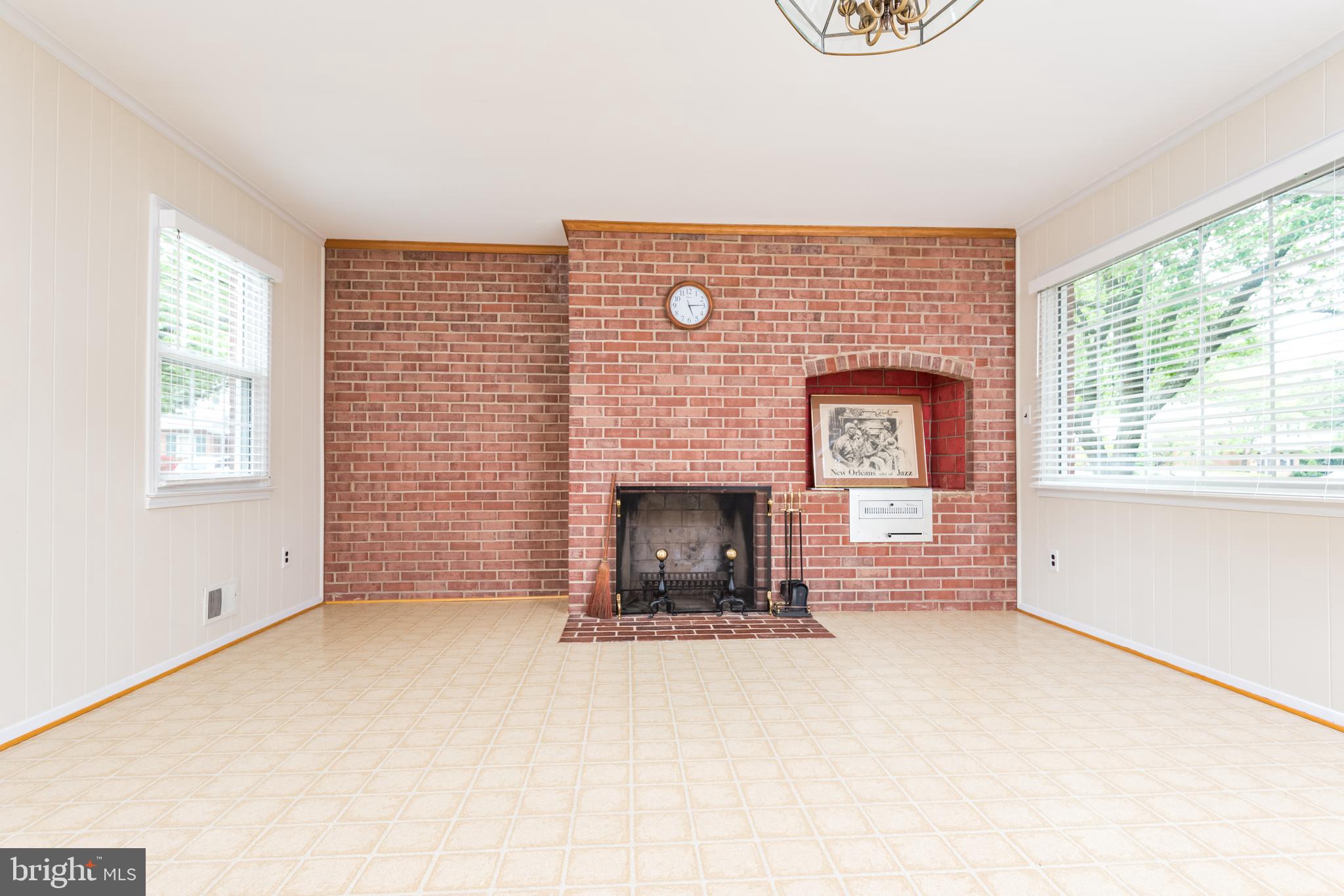 6152 Roxbury Avenue Springfield, VA 22152 - Photo 11 of 40