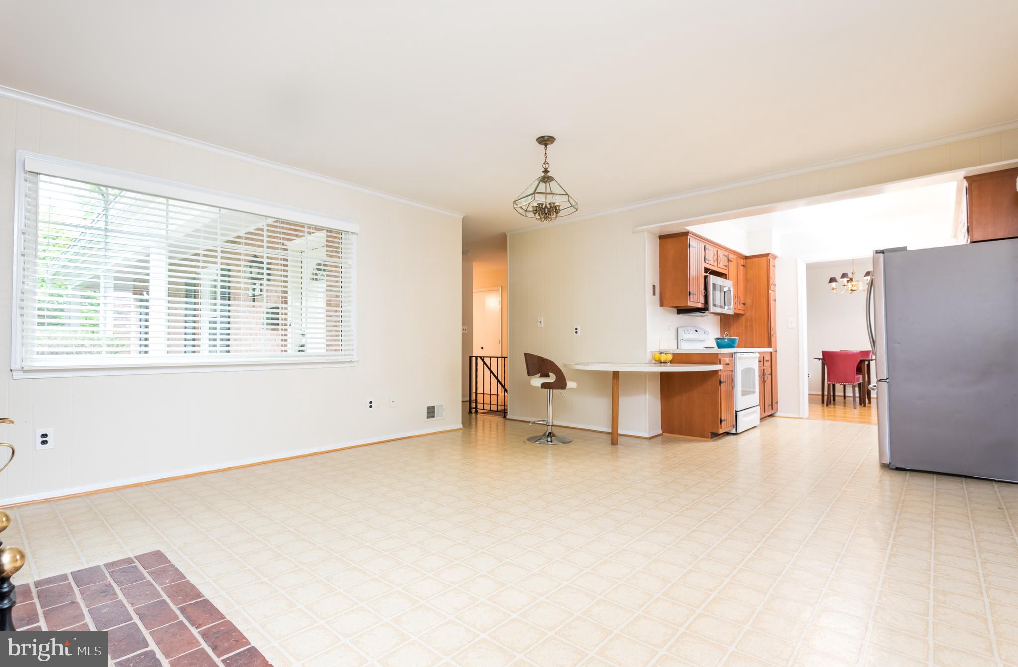 6152 Roxbury Avenue Springfield, VA 22152 - Photo 13 of 40