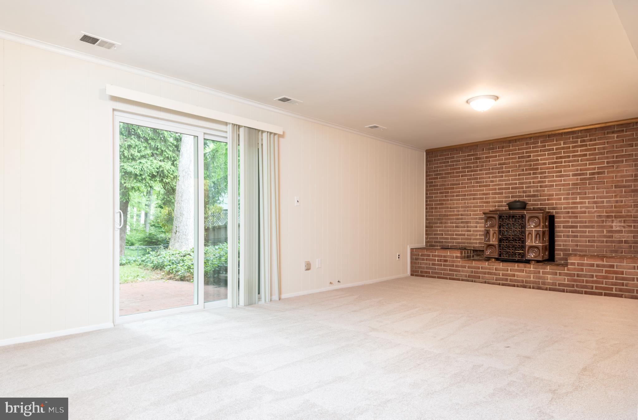 6152 Roxbury Avenue Springfield, VA 22152 - Photo 30 of 40