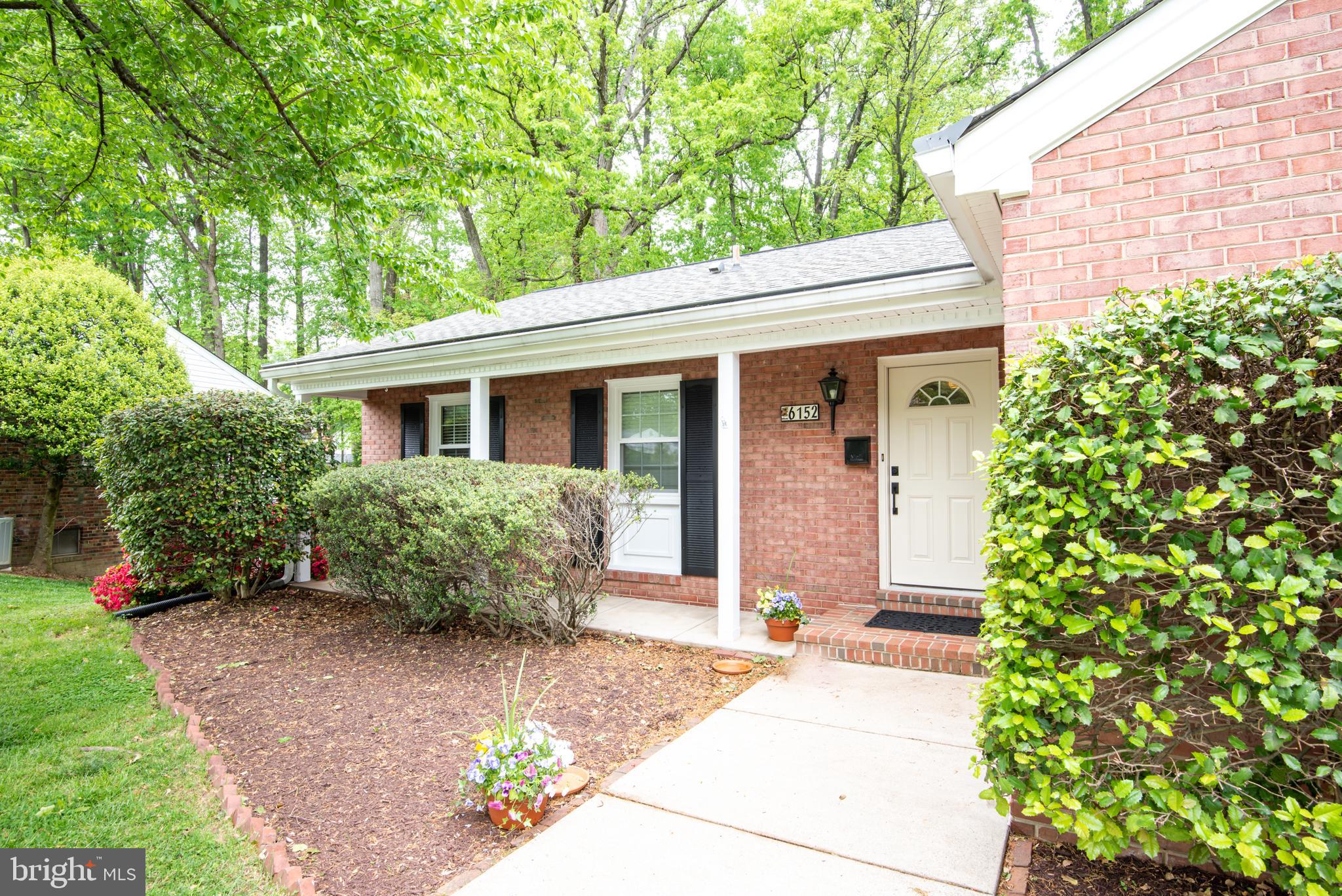 6152 Roxbury Avenue Springfield, VA 22152 - Photo 6 of 40
