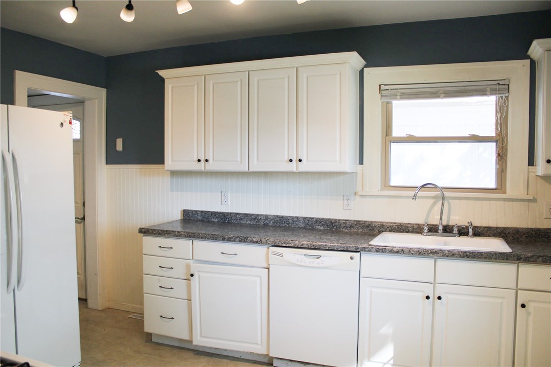 1528 West Sunset Avenue Decatur, IL 62522 - Photo 10 of 33