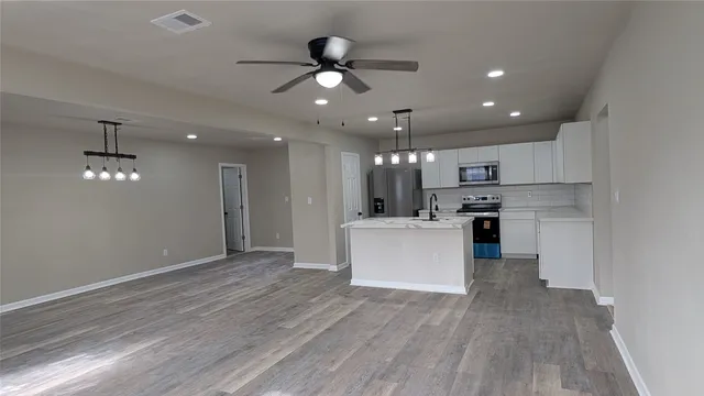 $245,000 | 1120 17th Avenue North, Texas City, TX 77590