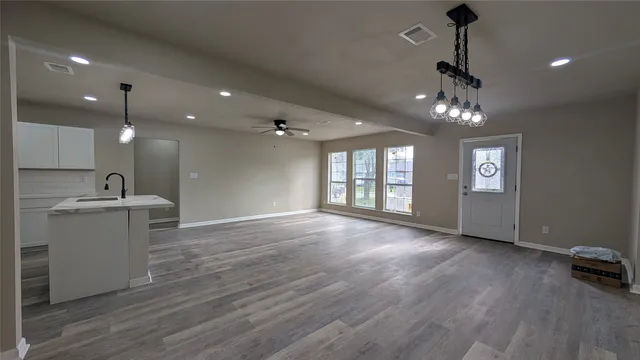 $245,000 | 1120 17th Avenue North, Texas City, TX 77590