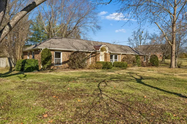 $1,095,000 | 1403 Bowman Lane, Brentwood, TN 37027