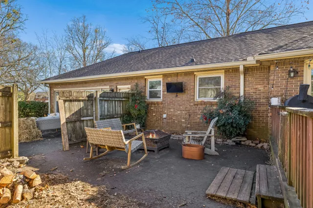 $1,095,000 | 1403 Bowman Lane, Brentwood, TN 37027