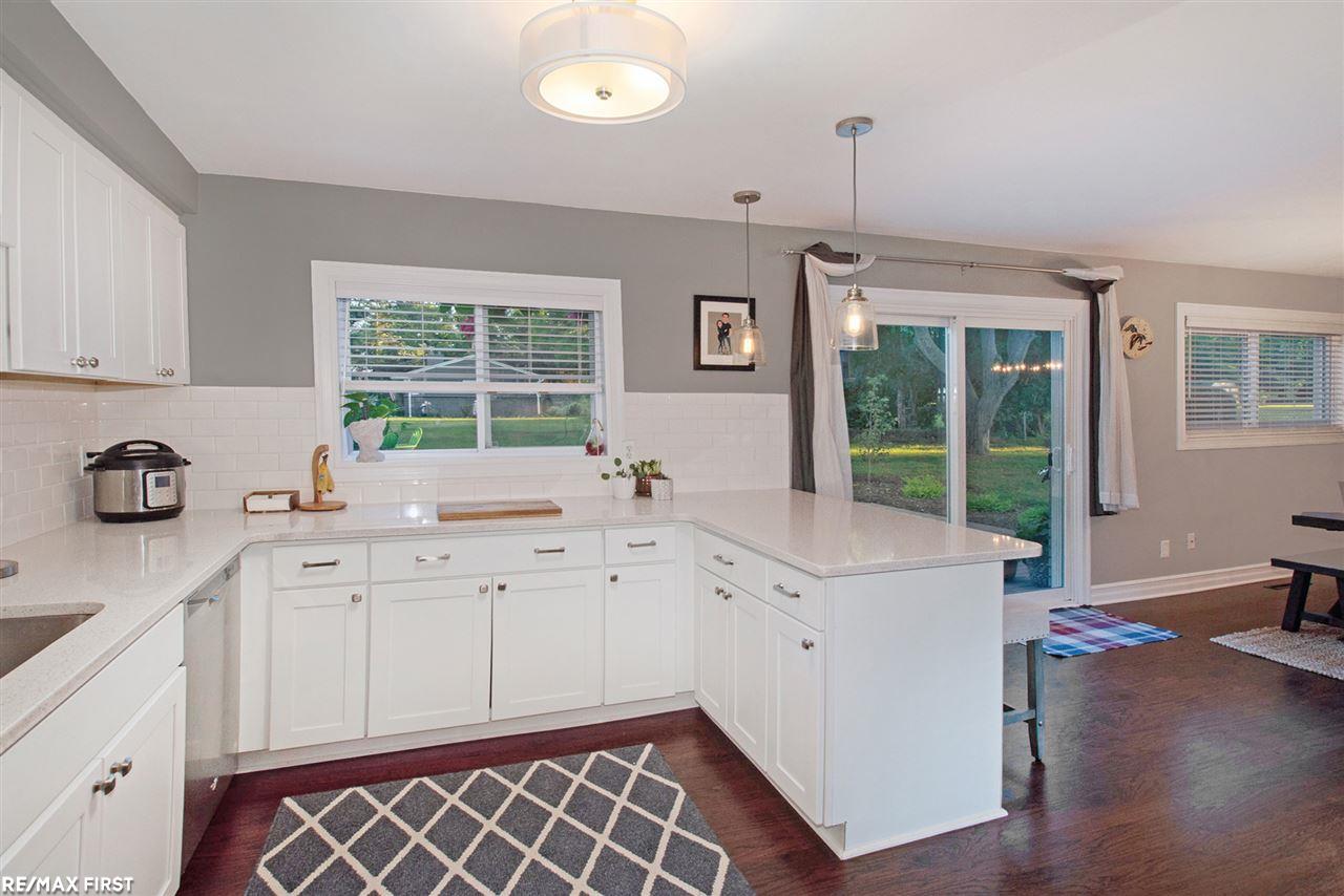 26 Wimpole Drive Rochester, MI 48309 - Photo 8 of 24 31394166-7.JPG