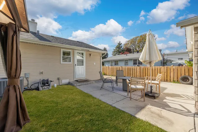 $219,900 | 4042 West 89th Place, Hometown, IL 60456