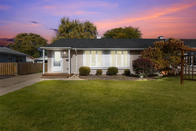 $219,900 | 4042 West 89th Place, Hometown, IL 60456