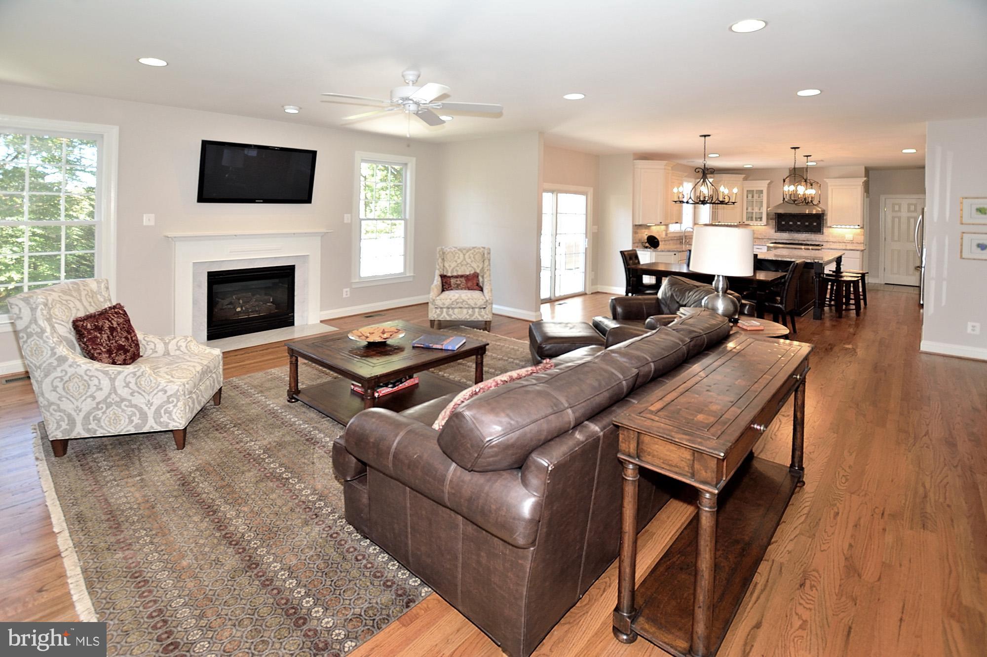 8738 Center Road, Unit 1 Springfield, VA 22152 - Photo 17 of 55