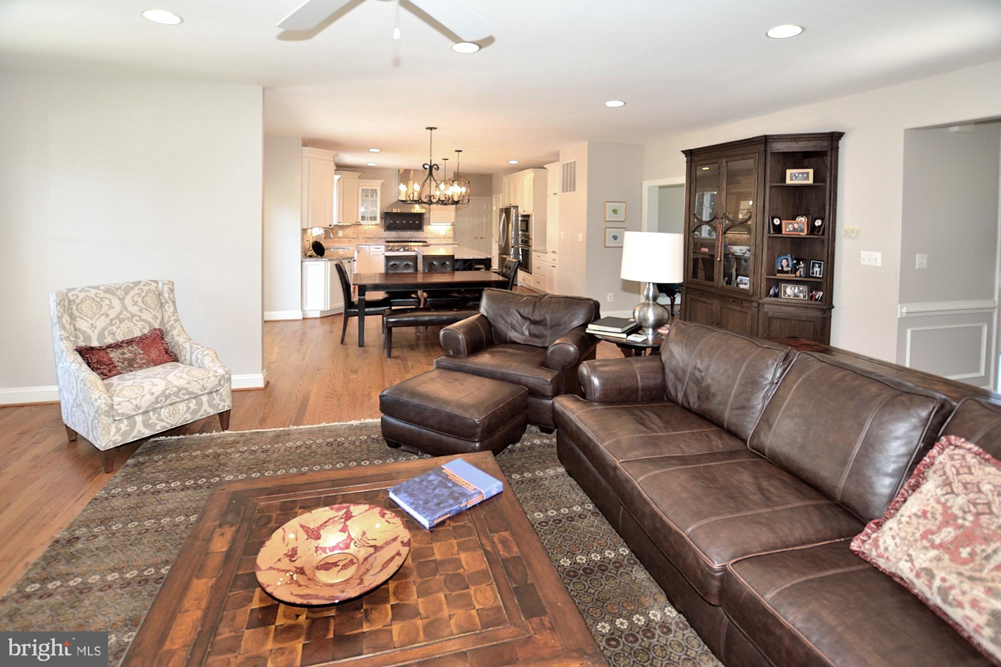8738 Center Road, Unit 1 Springfield, VA 22152 - Photo 18 of 55