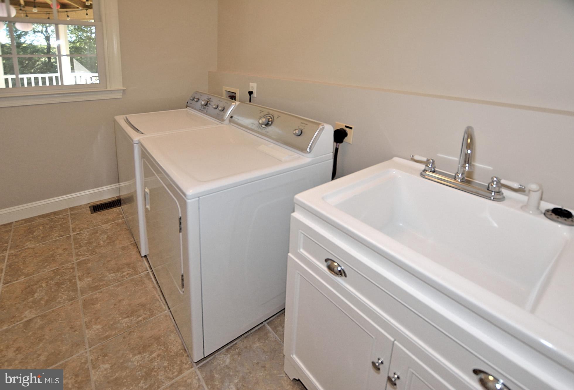 8738 Center Road, Unit 1 Springfield, VA 22152 - Photo 21 of 55