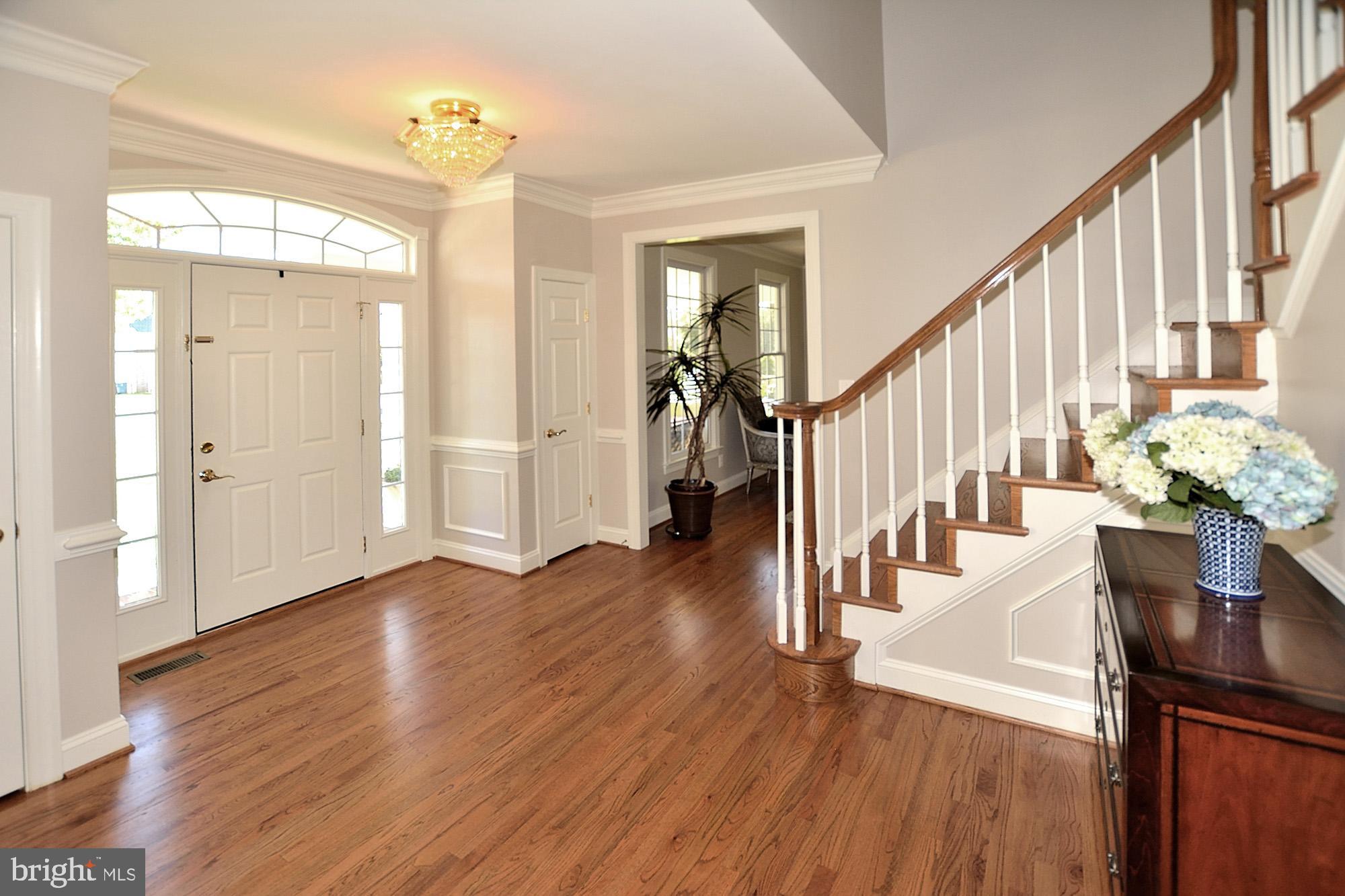 8738 Center Road, Unit 1 Springfield, VA 22152 - Photo 6 of 55