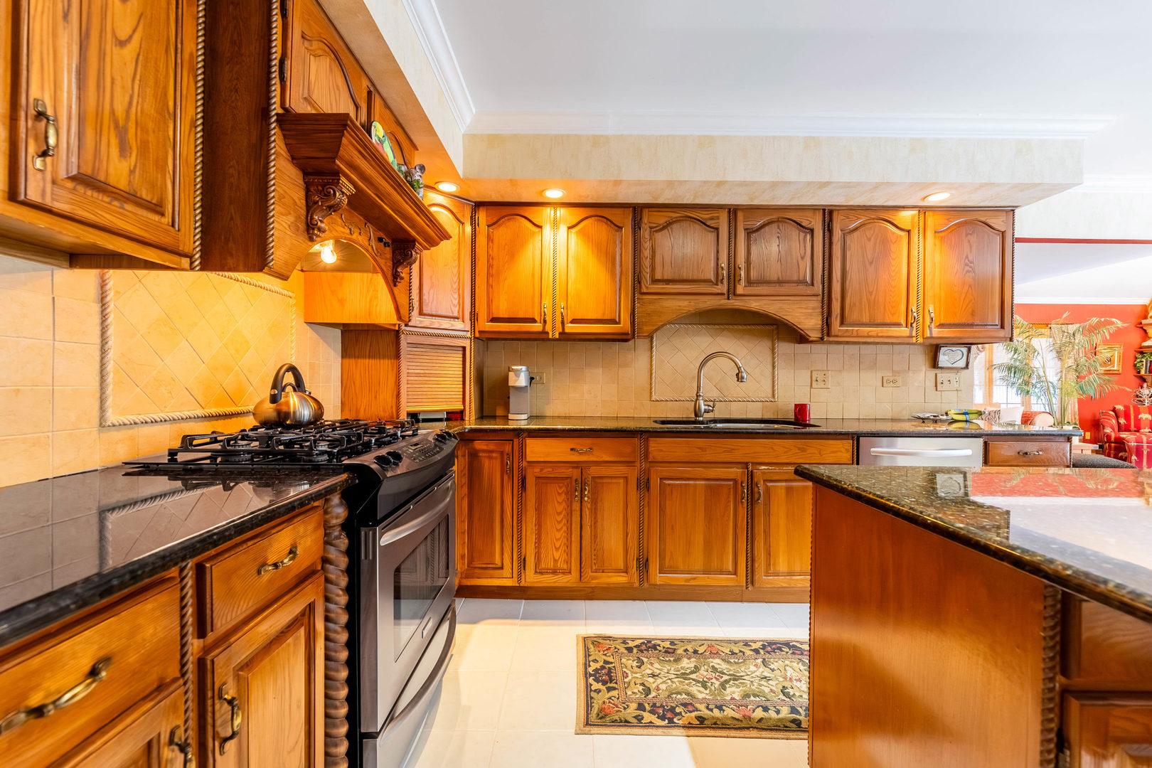 7624 Forest Hill Road Burr Ridge, IL 60527 - Photo 13 of 34