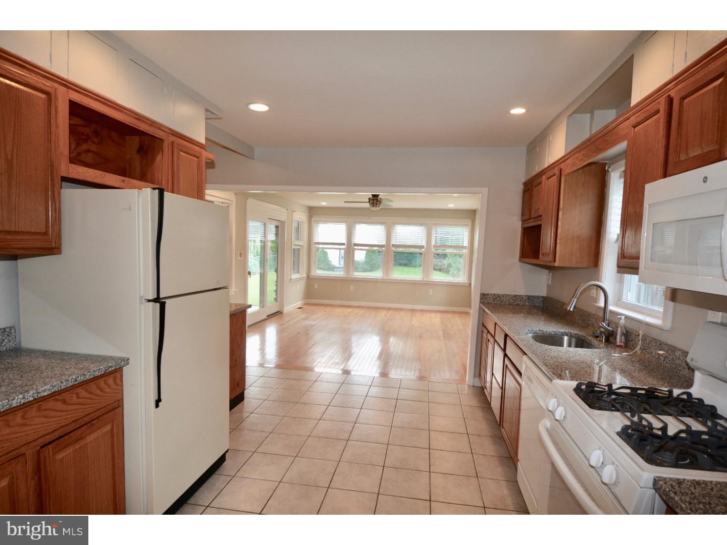 126 Princeton Road Audubon, NJ 08106 - Photo 8 of 25 Kitchen