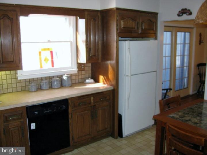 111 Eachus Road Mullica Hill, NJ 08062 - Photo 9 of 24 Kitchen