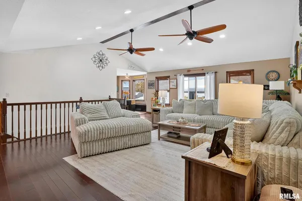 $369,900 | 5759 Riverview Road, Thomson, IL 61285