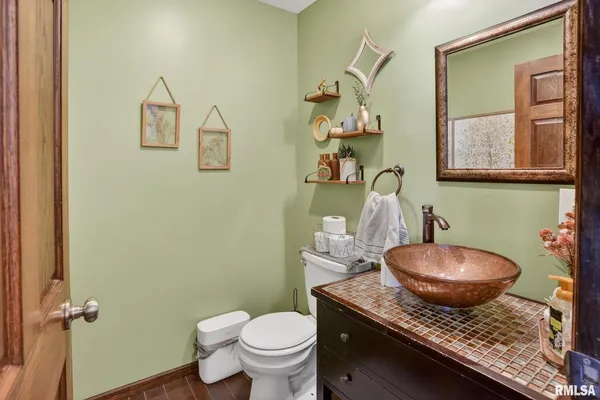 $369,900 | 5759 Riverview Road, Thomson, IL 61285
