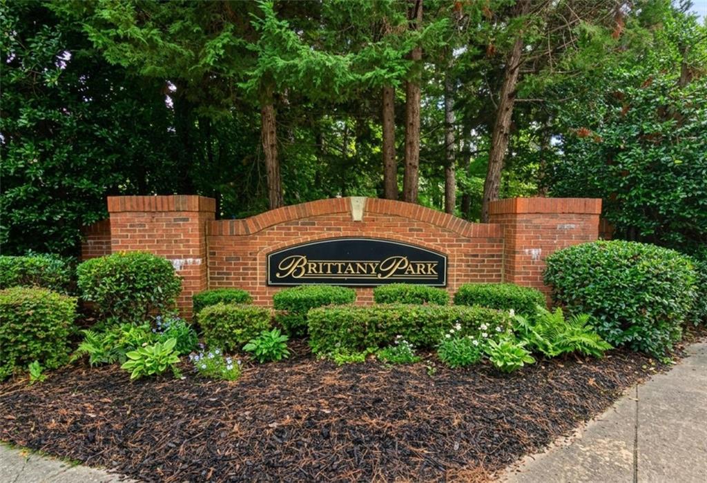 6263 Shell Drive Southwest Atlanta, GA 30331 - Photo 36 of 40 Gallery Image 36