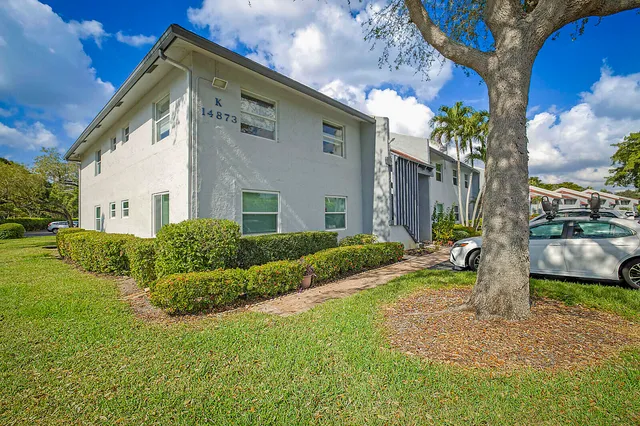 $155,000 | 14873 Cumberland Drive, Unit 2020, Delray Beach, FL 33446