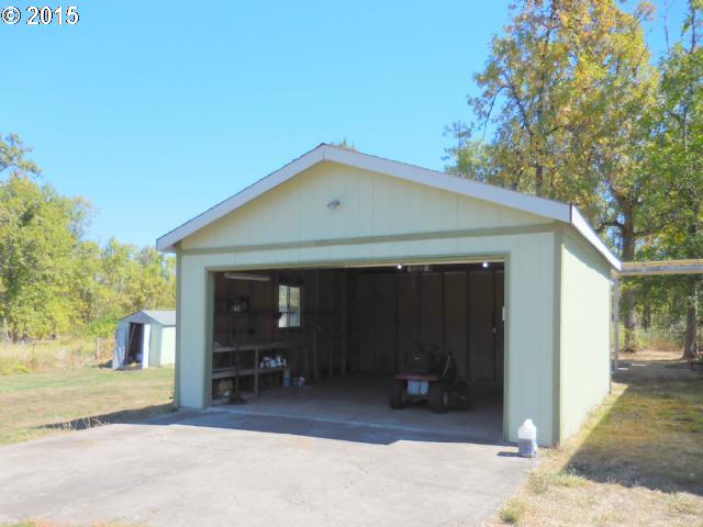 84998 Edenvale Road Pleasant Hill, OR 97455 - Photo 16 of 16 Gallery Image 16