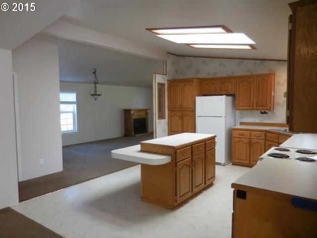 84998 Edenvale Road Pleasant Hill, OR 97455 - Photo 10 of 16 Gallery Image 10