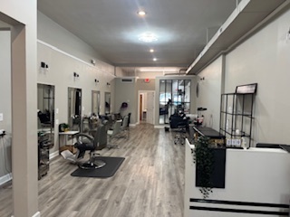 34 North Genesee Street Waukegan, IL 60085 - Photo 2 of 15 a view of a room with gym equipment