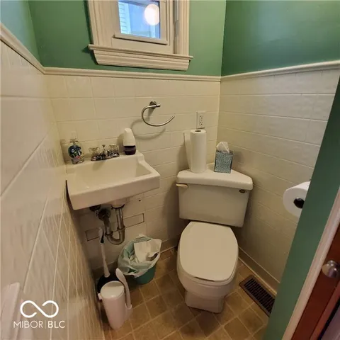 $2,800 | 4635 Rookwood Avenue, Indianapolis, IN 46208