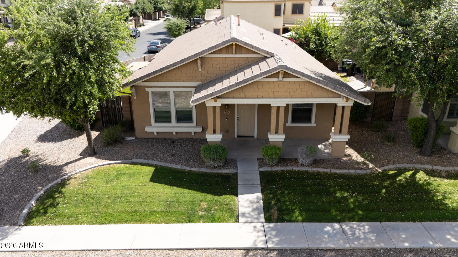 2868 South Anderson Lane Gilbert, AZ 85295 - Photo 4 of 59 a view of a yard in front of house