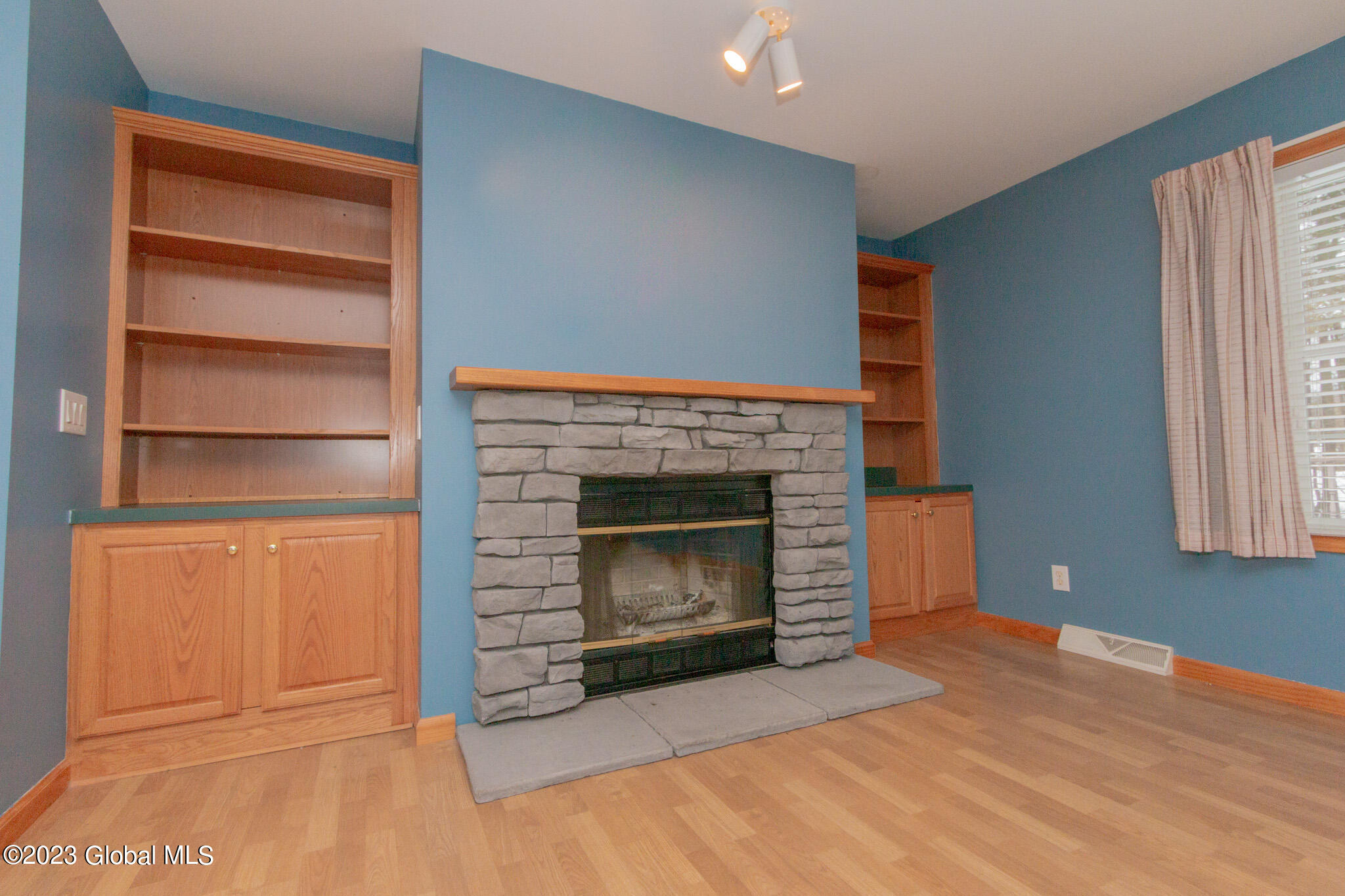 117 Juergens Point Road Mayfield, NY 12117 - Photo 13 of 62 117 Juergens Point Rd, Int.-10