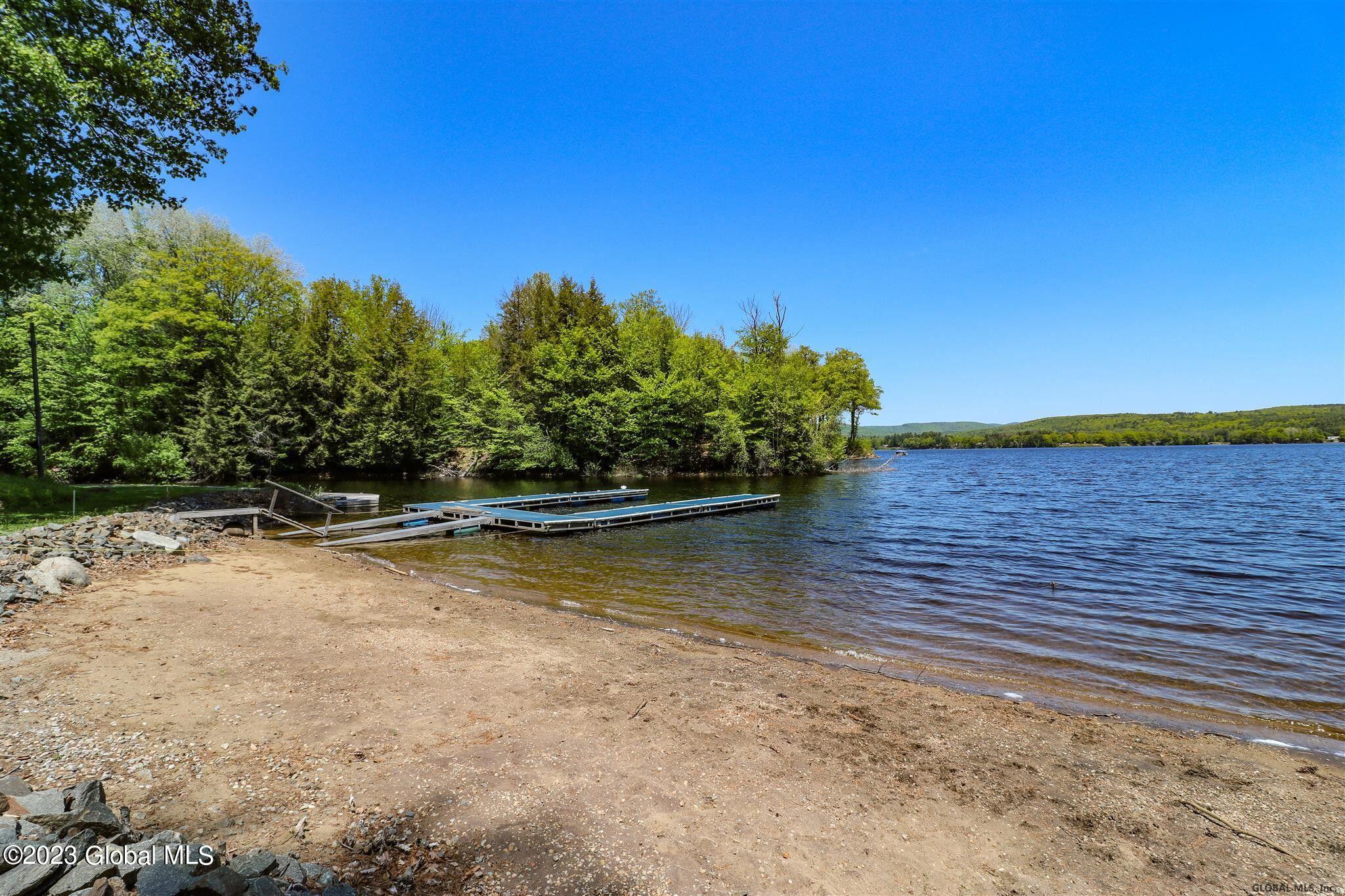 117 Juergens Point Road Mayfield, NY 12117 - Photo 4 of 62 20211118202935537389000000-o