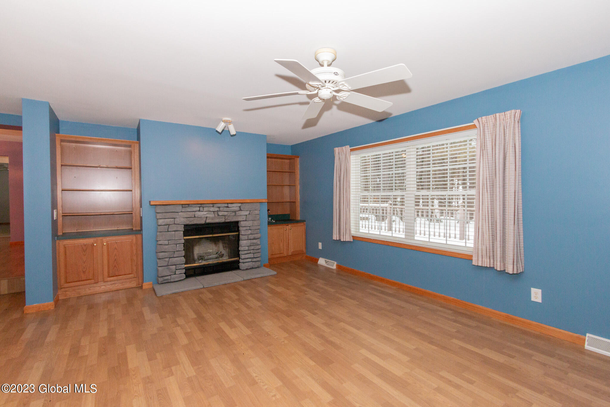 117 Juergens Point Road Mayfield, NY 12117 - Photo 9 of 62 117 Juergens Point Rd, Int.-06