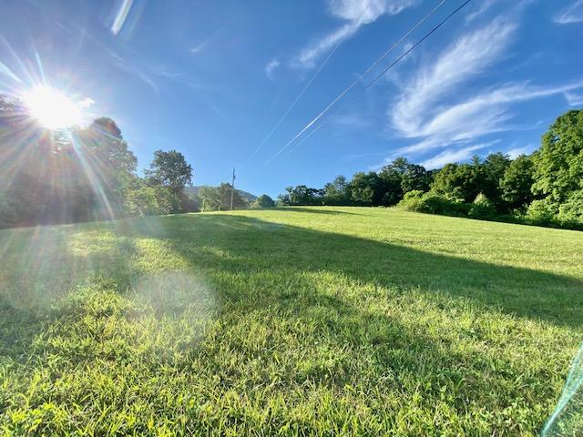 274 Morton Road Hampton, TN 37658 - Photo 18 of 18 IMG_1232