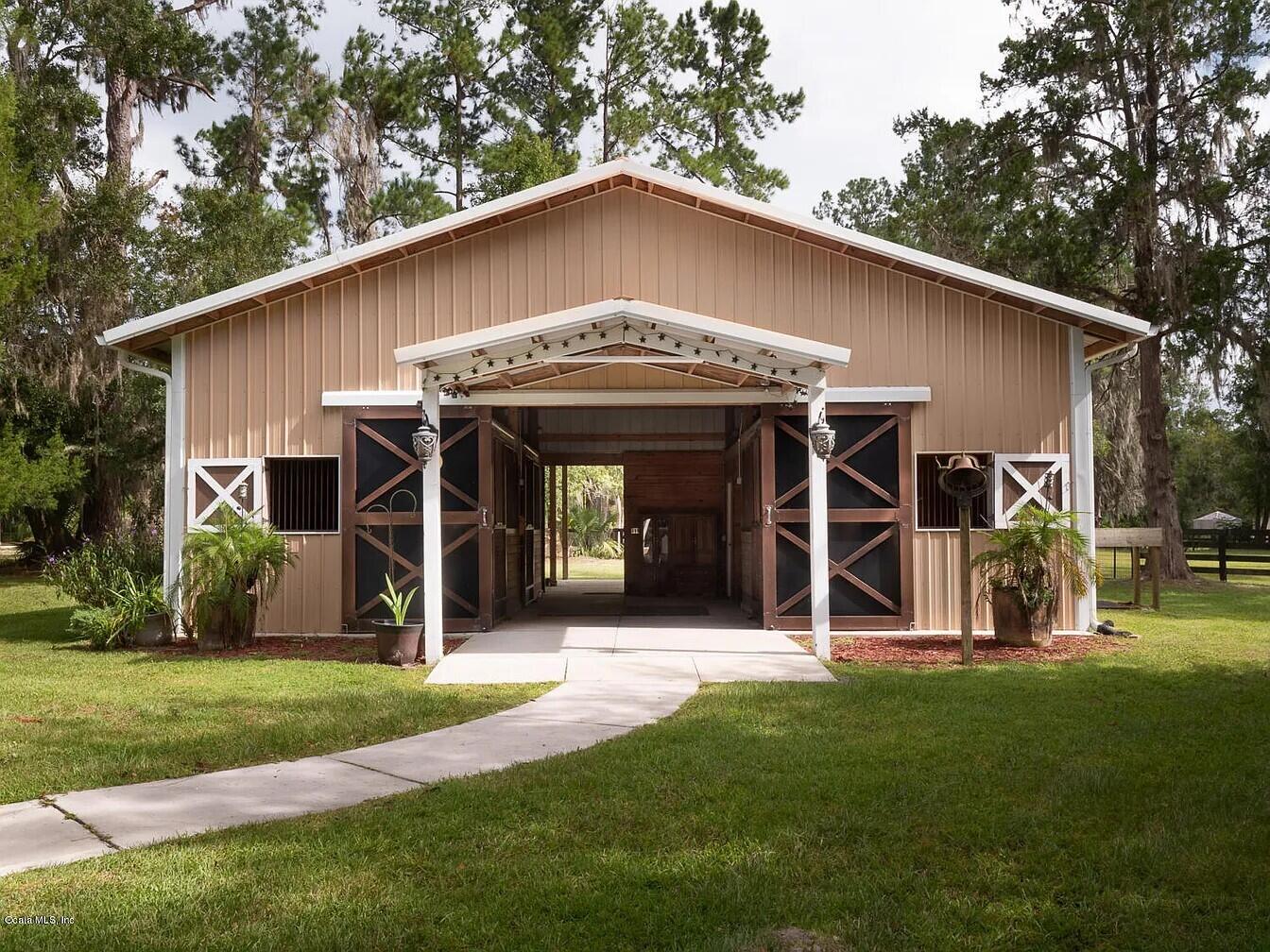 2030 Southwest 61st Lane Road Ocala, FL 34471 - Photo 27 of 31 OCALA BARN
