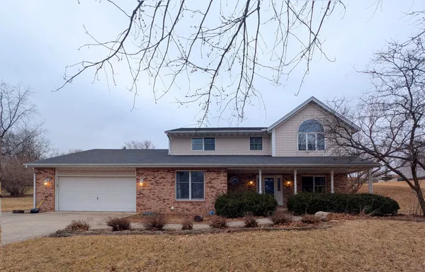 $3,100 | 205 San Carlos Road, Minooka, IL 60447