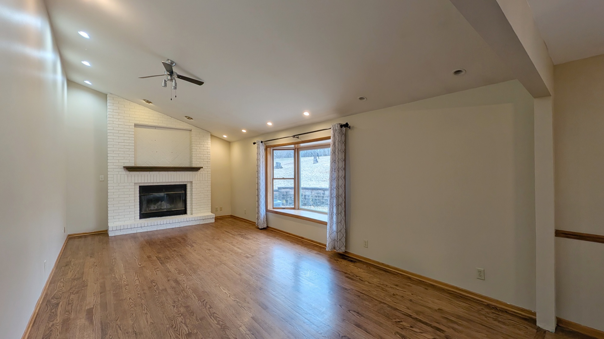 205 San Carlos Road Minooka, IL 60447 - Photo 13 of 20