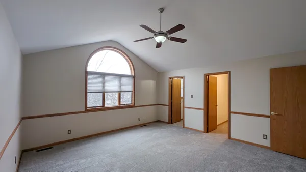 $3,100 | 205 San Carlos Road, Minooka, IL 60447