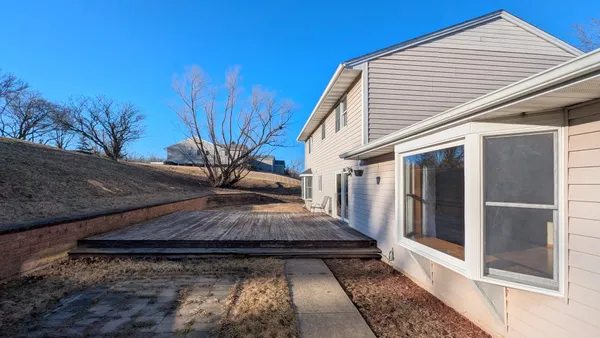 $3,100 | 205 San Carlos Road, Minooka, IL 60447