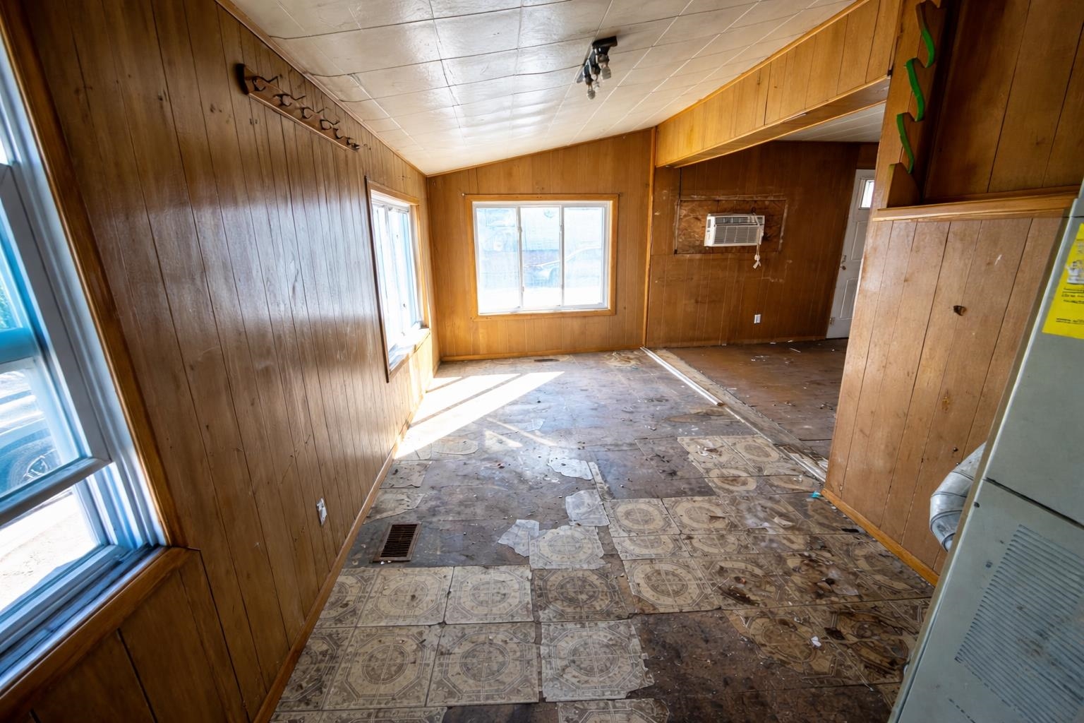 931 7th Street Rock Springs, WY 82901 - Photo 5 of 13