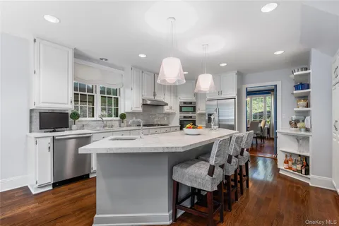 $2,499,000 | 3 Walworth Avenue, Scarsdale, NY 10583