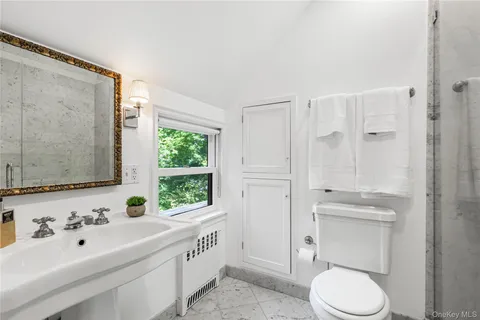 $2,499,000 | 3 Walworth Avenue, Scarsdale, NY 10583
