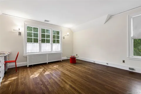 $2,499,000 | 3 Walworth Avenue, Scarsdale, NY 10583