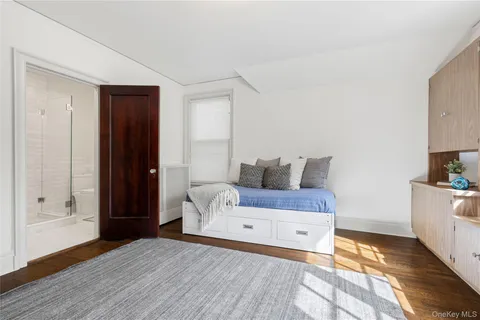 $2,499,000 | 3 Walworth Avenue, Scarsdale, NY 10583