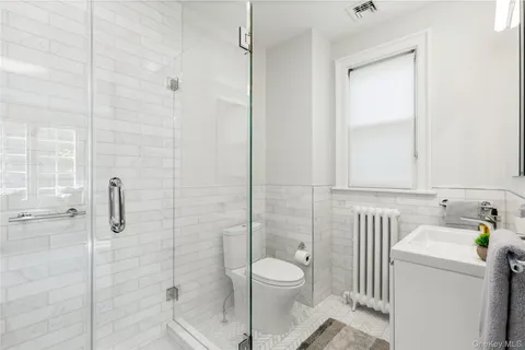 $2,499,000 | 3 Walworth Avenue, Scarsdale, NY 10583