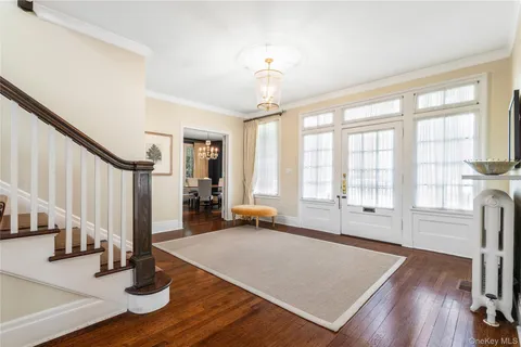 $2,499,000 | 3 Walworth Avenue, Scarsdale, NY 10583